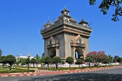 Đà Nẵng – Lao Bảo - Thakhet - Viên Chăn – Savanakhet - Đà Nẵng Đà Nẵng – Lao Bảo - Thakhet - Viên Chăn – Savanakhet - Đà Nẵng