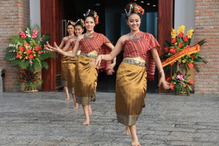 Điệu múa Lăm Vông
