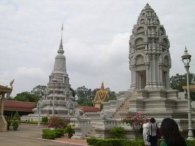 Siem Riep - Phnompenh - Khám phá vẻ đẹp và di sản lịch sử trong thời tiết tuyệt vời.