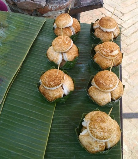 Tới Luang Phrabang rồi thì hãy nếm qua bánh dừa nướng
