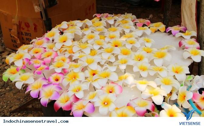 Tới Lào vào dịp Tết Bunpimay - Ảnh 3