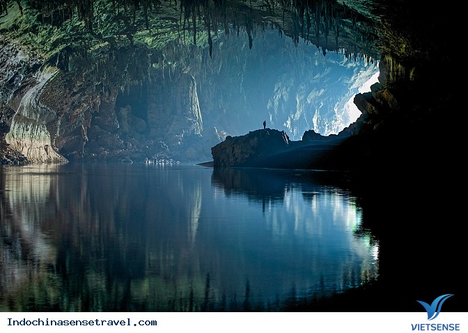 Vẻ hoang sơ bên trong hang động sông lớn nhất Lào - Ảnh 5