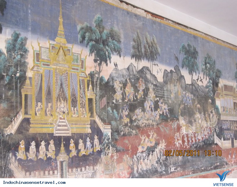 Tranh tường sử thi Ramayana(Reamker)