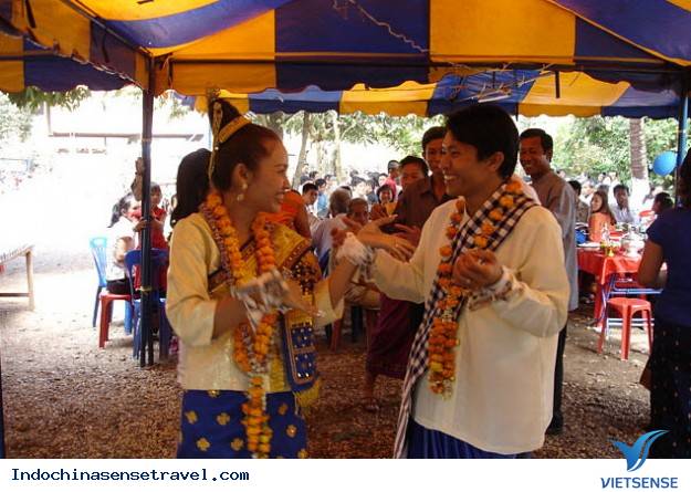 Điệu múa Lăm Vông Lào - Ảnh 3 Điệu múa Lăm Vông Lào - Ảnh 3