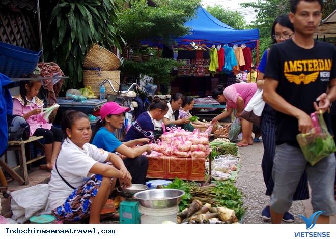 Ghé Luang Prabang đừng quên thử 10 điều sau - Ảnh 3 Ghé Luang Prabang đừng quên thử 10 điều sau - Ảnh 3