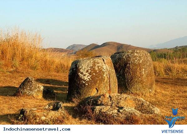 KỲ BÍ TRUYỀN THUYẾT CÁNH ĐỒNG CHUM (XIENGKHUANG - LÀO) KỲ BÍ TRUYỀN THUYẾT CÁNH ĐỒNG CHUM (XIENGKHUANG - LÀO)