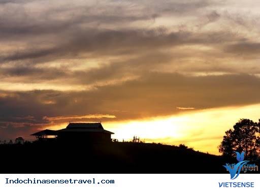 ký sự bắc việt thượng lào