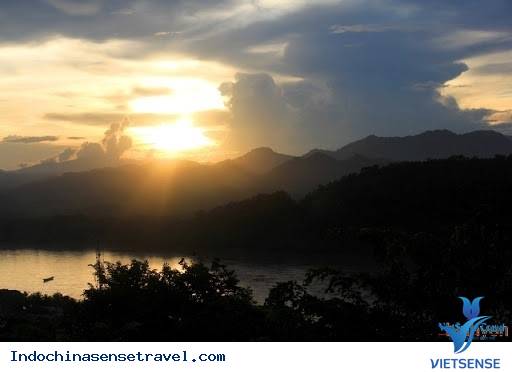 ký sự bắc việt thượng lào