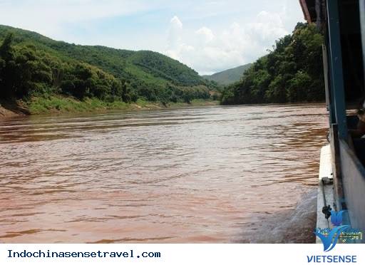 ký sự bắc việt thượng lào