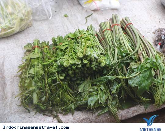 Khu chợ Việt trên đất nước bạn Lào