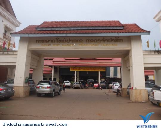 Chợ Việt trên đất Lào