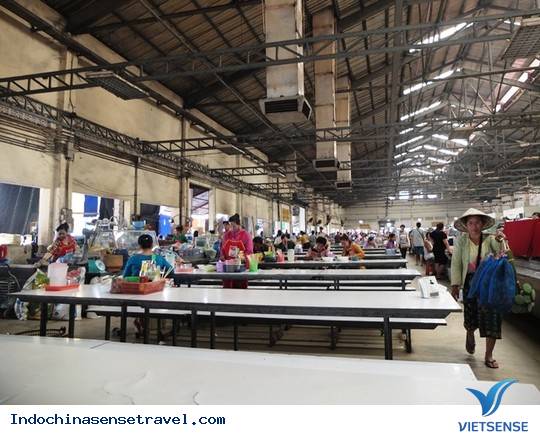 Chợ Việt trên đất nước Lào