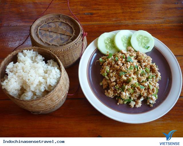 Tập tục trên bàn ăn ở dân tộc Lào - Ảnh 1