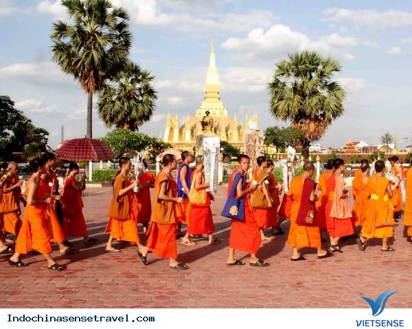 Hình ảnh quen thuộc trong tôn giáo của người Lào