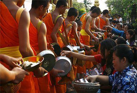 cuộc sống bình dị ở Lào